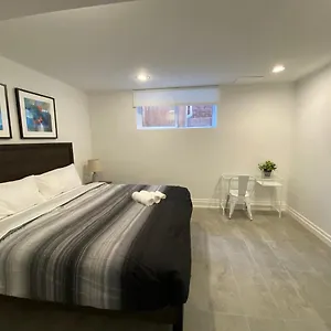 Yorkmills And Bayview !a Spacious And Modern Private Bdr With Shared Bathroom Canada